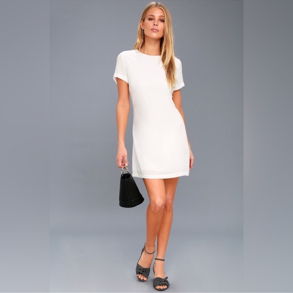 Dresses & Skirts - Lulu’s Vacay Days Brial Dress NWT